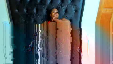 Snapshot of thickleeyanaxx chatting on 02.25.26 thickleeyanaxx online show from 02.25.26