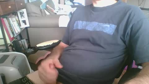 Snapshot of thickty chatting on 09.10.25 thickty online show from 09.10.25