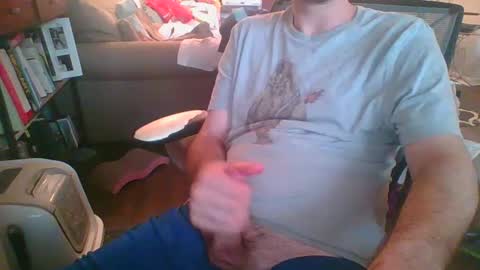 Snapshot of thickty chatting on 09.25.25 thickty online show from 09.25.25