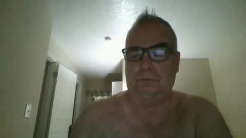 Snapshot of thickwhiteload chatting on 06.05.26 thickwhiteload online show from 06.05.26