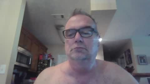 Snapshot of thickwhiteload chatting on 06.23.26 thickwhiteload online show from 06.23.26