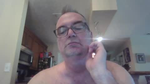 Snapshot of thickwhiteload chatting on 06.24.26 thickwhiteload online show from 06.24.26