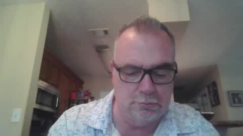 Snapshot of thickwhiteload chatting on 06.25.26 thickwhiteload online show from 06.25.26
