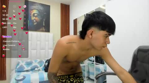 Snapshot of thiiago_collins chatting on 06.25.26 THIAGO COLLINS online show from 06.25.26
