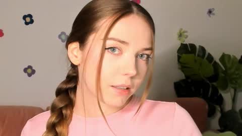 Snapshot of thisisamelia chatting on 02.27.26 Amelia shows on mondays fridays and sundays if anything changes im giving updates on my fansly online show from 02.27.26