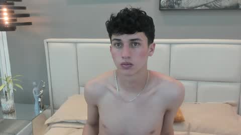 Thom online show from 04.04.26