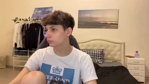 Snapshot of thomas617826 chatting on 10.02.25 Thomas Hill online show from 10.02.25