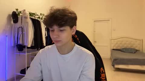 Thomas Hill online show from 11.17.25