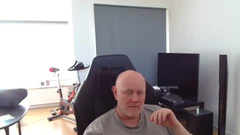 Snapshot of thomas806035 chatting on 06.24.26 thomas806035 online show from 06.24.26