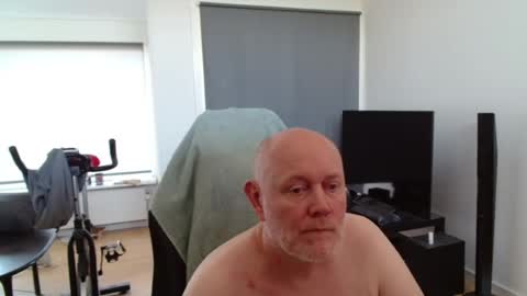 Snapshot of thomas806035 chatting on 07.15.26 thomas806035 online show from 07.15.26
