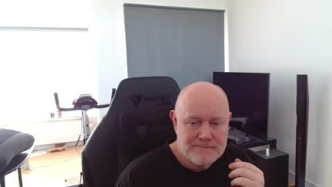 Snapshot of thomas806035 chatting on 07.29.26 thomas806035 online show from 07.29.26