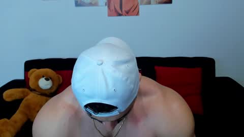 Thomas Brandon online show from 03.04.25