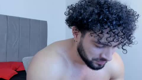 Thomas Brandon online show from 01.11.26