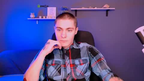 thomas_crow online show from 12.02.25