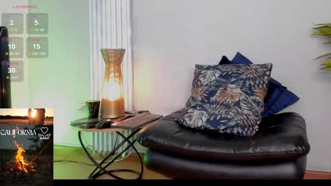 Thomas Eliott   independent model online show from 01.12.25