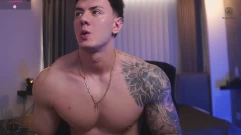 Snapshot of thomas_falcon1 chatting on 10.29.25 Thomas Falcon online show from 10.29.25