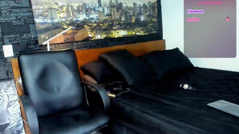 thomas Santtos online show from 01.17.25