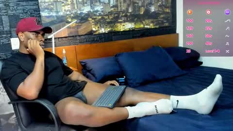 thomas Santtos online show from 02.24.25