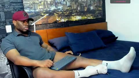 thomas Santtos online show from 03.04.25