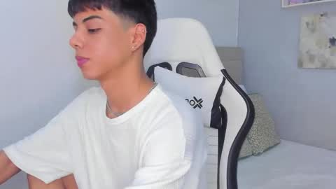 Thomas online show from 02.05.26