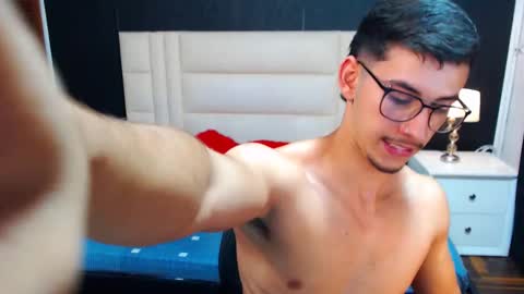 Thomas Turner online show from 09.26.25