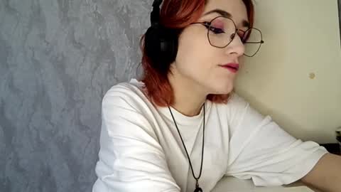 Lina online show from 12.03.25