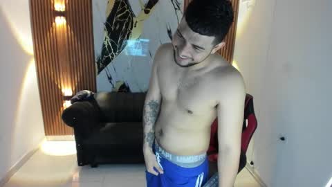 Snapshot of thomson_hot01 chatting on 10.03.25 thomson_hot01 online show from 10.03.25