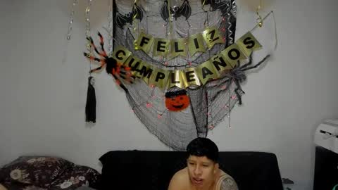 Snapshot of thomson_hot01 chatting on 10.16.25 thomson_hot01 online show from 10.16.25