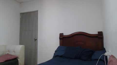 Snapshot of thonymaster chatting on 11.08.25 thonyy online show from 11.08.25