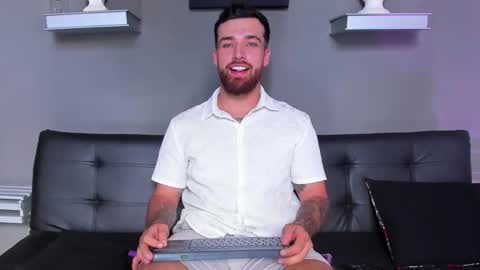 thor_evans online show from 10.15.25