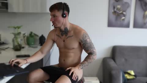 Sebastian online show from 12.02.24