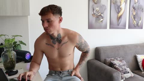 Sebastian online show from 12.08.24