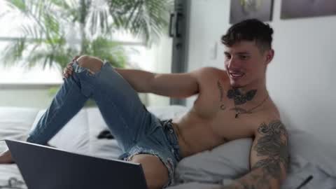 Sebastian online show from 03.03.25