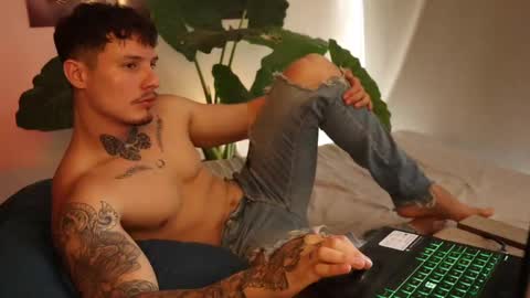 Sebastian online show from 09.11.25