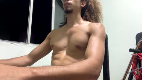 Snapshot of thorerotic chatting on 02.25.25 thorerotic online show from 02.25.25