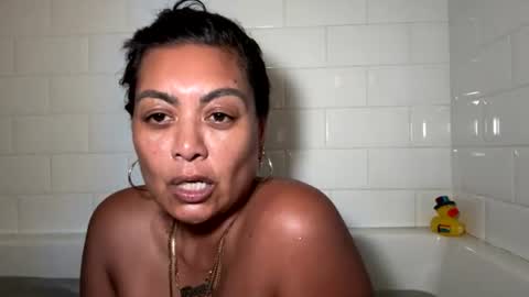 Snapshot of thottygodmother chatting on 06.12.26 ThottyGodmother online show from 06.12.26