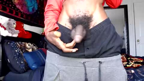 Snapshot of throatchakra chatting on 11.03.25 Opulent Kingdom online show from 11.03.25