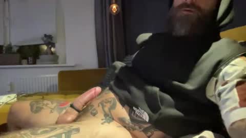 throatface_killah online show from 10.11.25