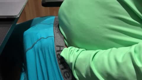 throattheballs online show from 06.08.26