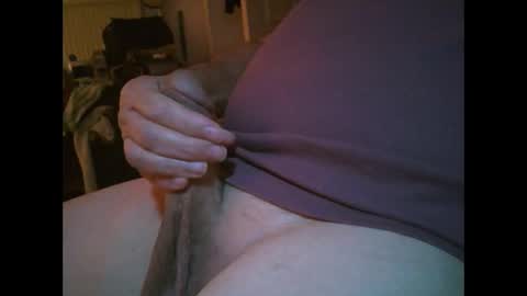 Snapshot of throbbing1 chatting on 10.09.25 throbbing1 online show from 10.09.25