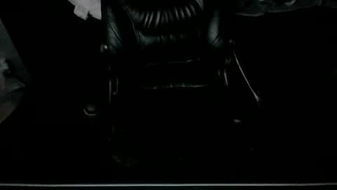 Snapshot of thssguy32 chatting on 11.16.25 thssguy32 online show from 11.16.25