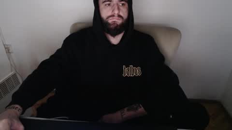 Snapshot of thug__ chatting on 12.25.24 HugeJuicy online show from 12.25.24