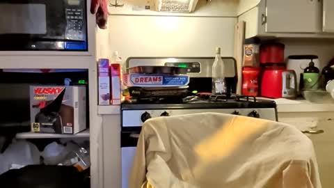 Snapshot of thunder8u42 chatting on 10.06.25 thunder8u42 online show from 10.06.25