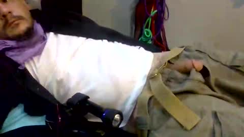 Snapshot of thunder8u42 chatting on 10.15.25 thunder8u42 online show from 10.15.25