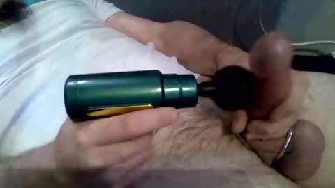 Snapshot of thunder8u42 chatting on 10.27.25 thunder8u42 online show from 10.27.25