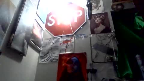 Snapshot of thunder8u42 chatting on 12.04.25 thunder8u42 online show from 12.04.25