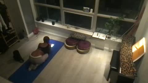 tia_fox online show from 10.22.25