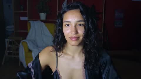 tia_j online show from 10.28.25