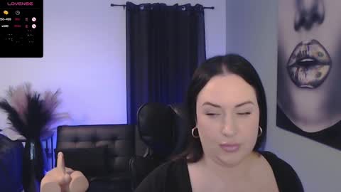 Tia Bella online show from 01.07.25