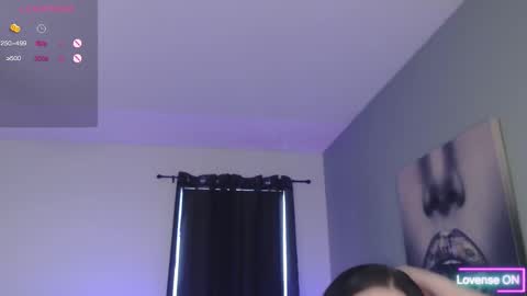 Snapshot of tiabellaxxx chatting on 02.23.26 Tia Bella online show from 02.23.26